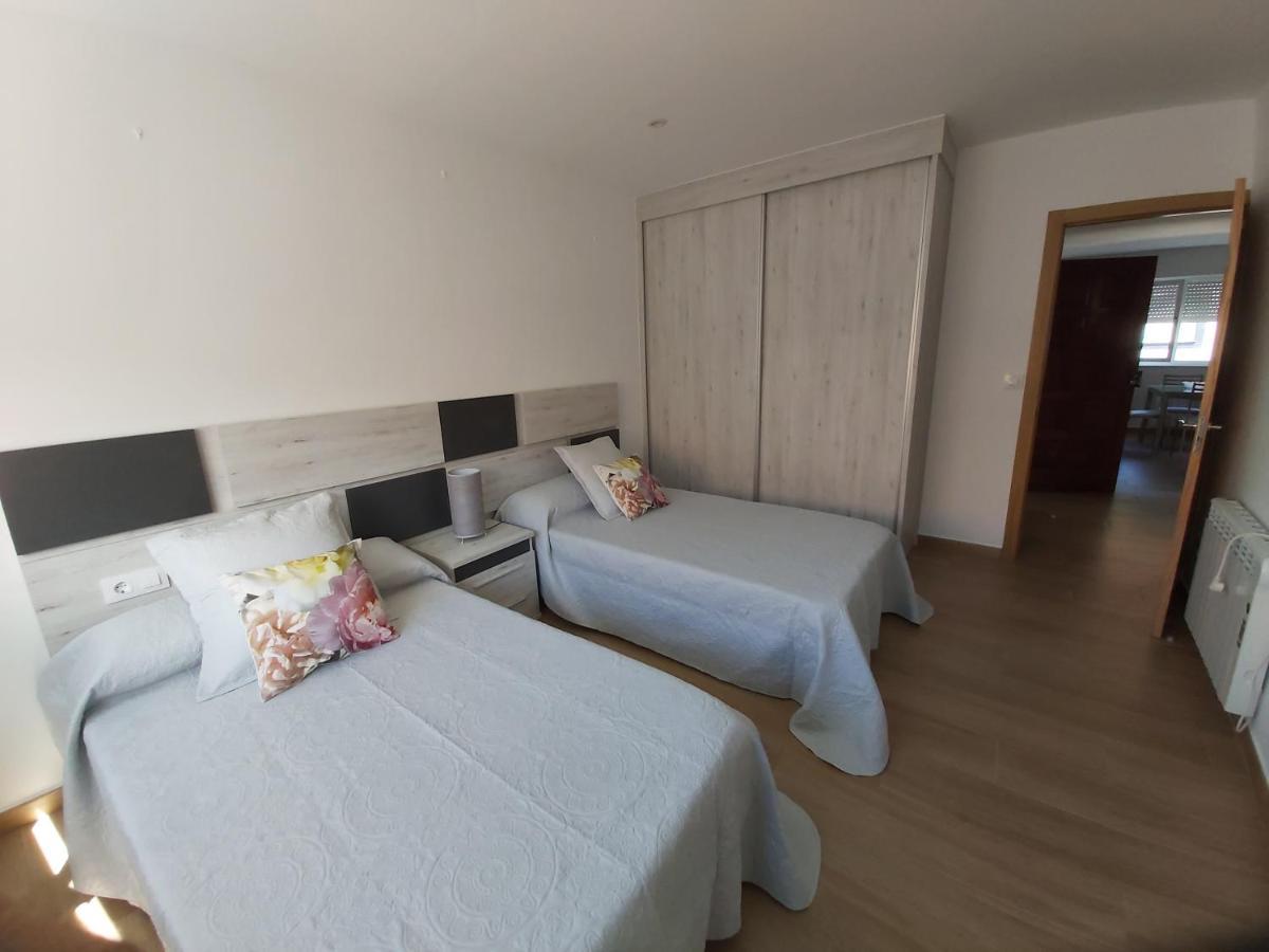 Apartamentos Olimpo Celta-Apart Laura O Pindo Exteriör bild